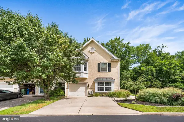 39 Versailles Blvd, CHERRY HILL, NJ 08003