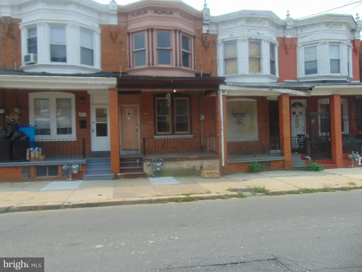 912 Atlantic Ave, Camden, NJ 08104 - #1