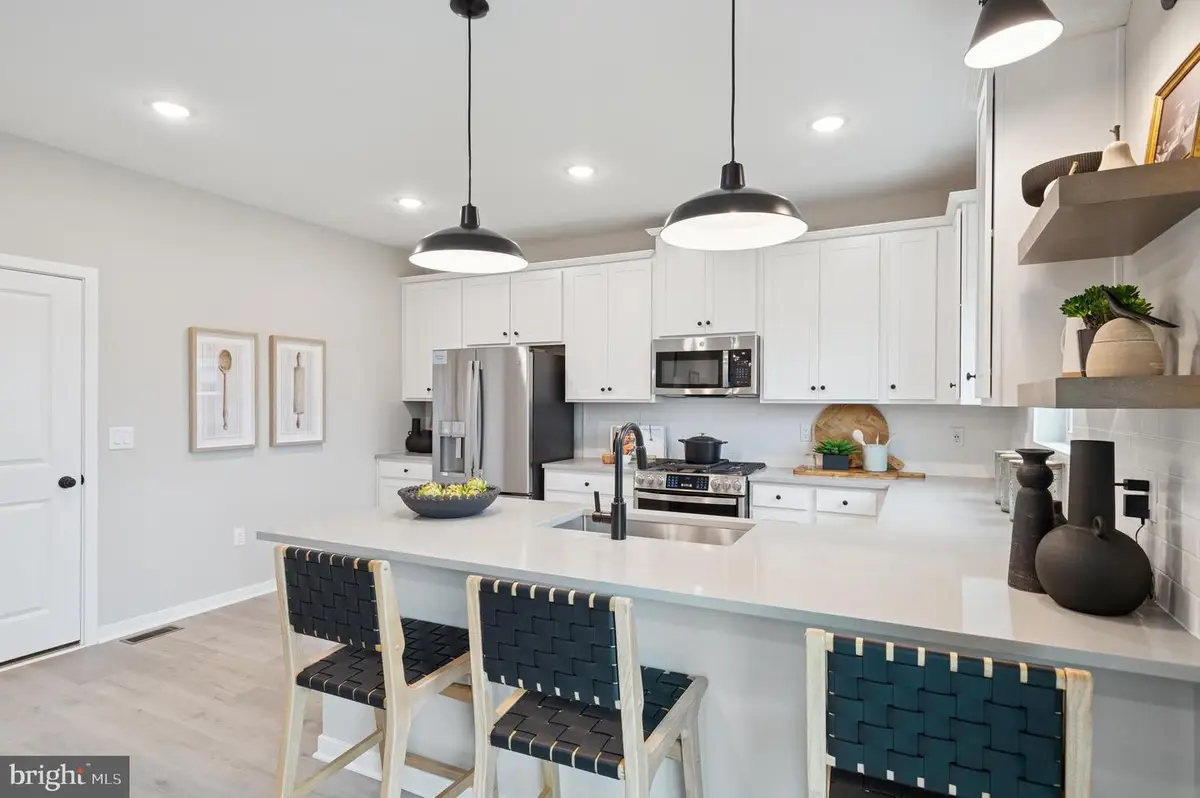 4 Silverbell Ave, Berlin, NJ 08009 - #1