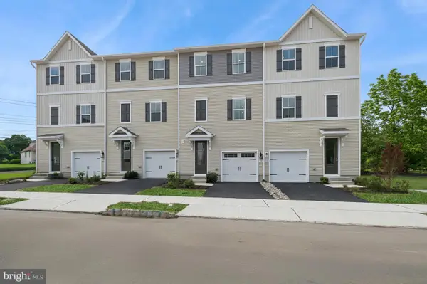 39 Silverbell Ave, BERLIN, NJ 08009