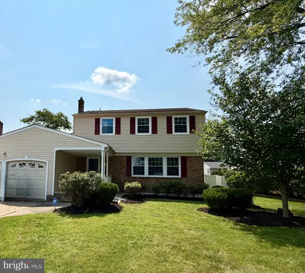 14 Candlewyck Way, CHERRY HILL, NJ 08003