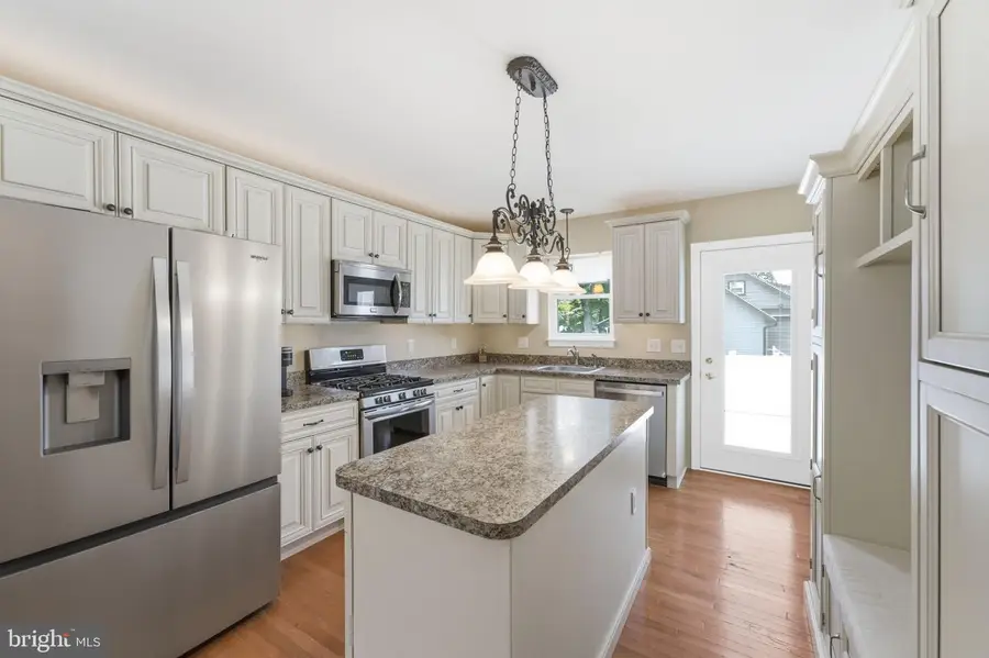 327 Walnut Ave, Oaklyn, NJ 08107 - #3