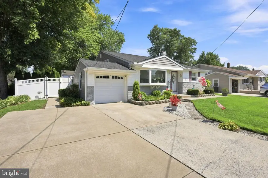 49 Rockville Dr, Bellmawr, NJ 08031 - #3