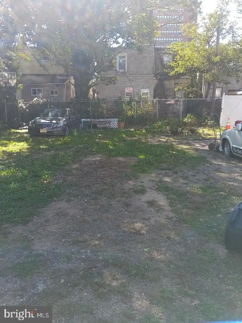 722 Cedar St, Camden, NJ 08102 - #2