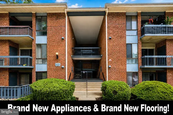 222 Echelon Rd #11, VOORHEES, NJ 08043