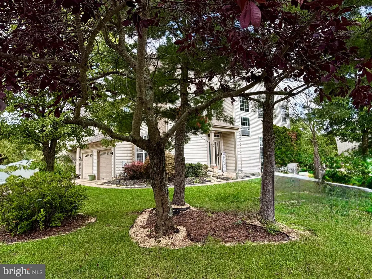 124 Lincoln Ln, Berlin, NJ 08009 - #1