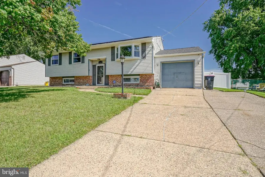 149 Kelly Driver Rd, Laurel Springs, NJ 08021 - #2