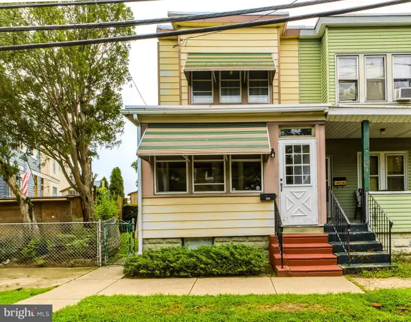 332 8th St, GLOUCESTER CITY, NJ 08030