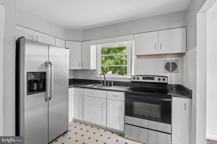136 Cressmont Ave, Blackwood, NJ 08012 - #2
