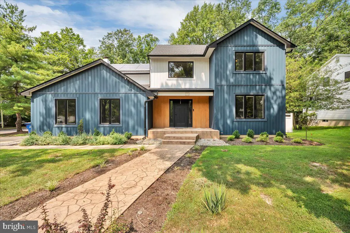 35 E Red Oak Dr, Voorhees, NJ 08043 - #1