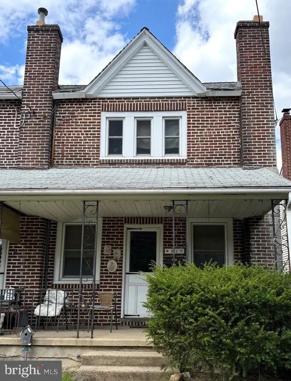 215 E Clinton Ave, OAKLYN, NJ 08107
