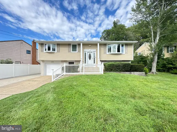 202 E Tampa Ave, CHERRY HILL, NJ 08034