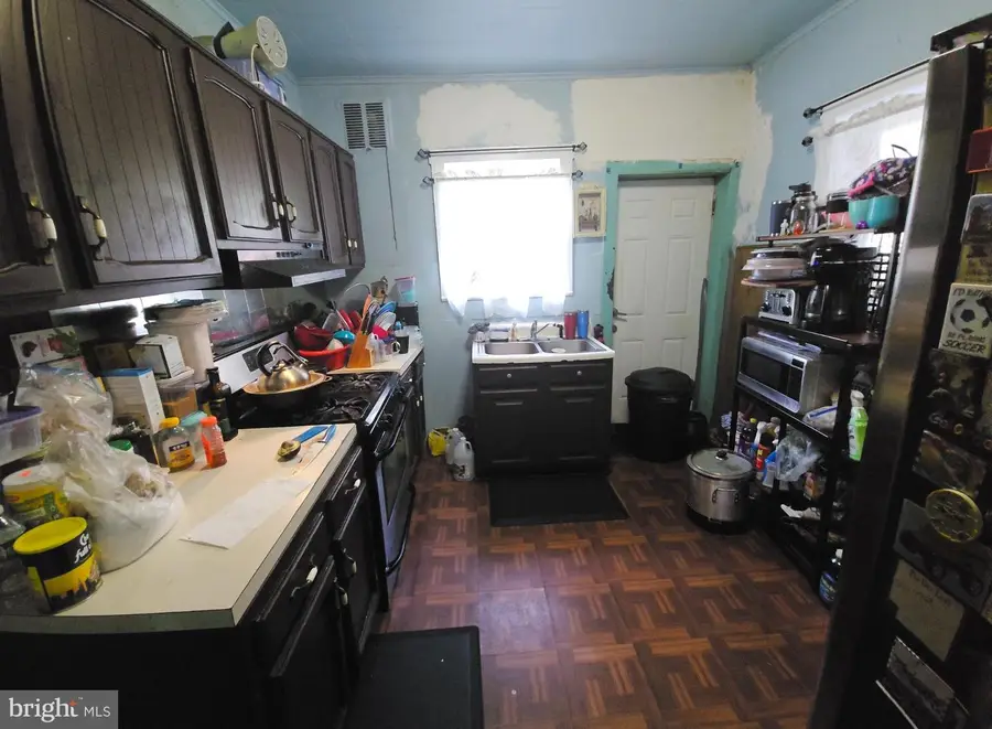 42 N 28th St, Camden, NJ 08105 - #3