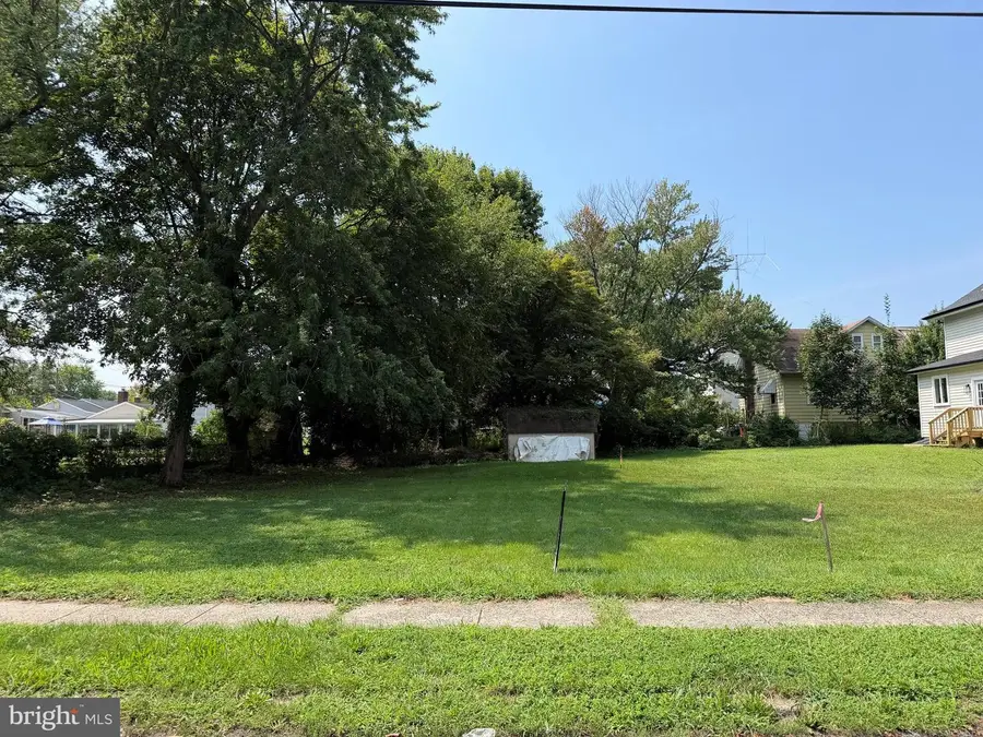 402 Chestnut Ave, Magnolia, NJ 08049 - #2