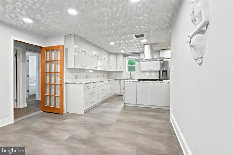 926 Mercer St, Cherry Hill, NJ 08002 - #2
