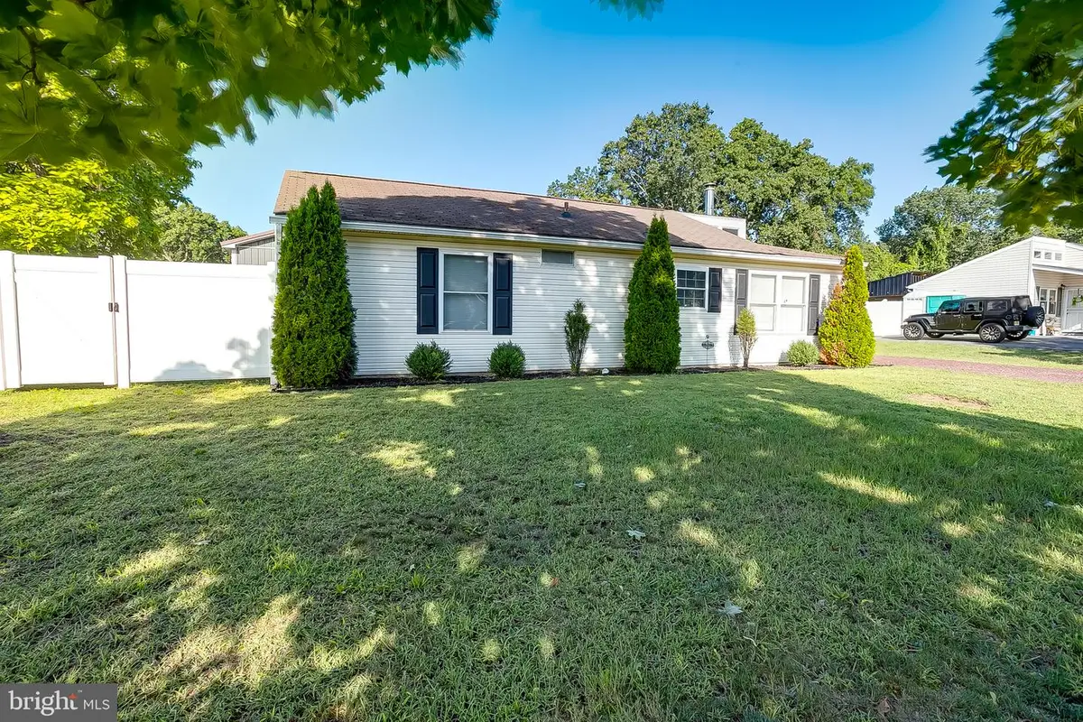19 Dundalk Ln, Sicklerville, NJ 08081 - #1