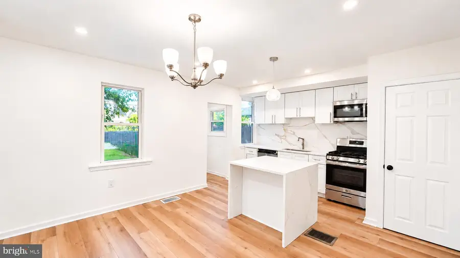 215 Horton Ave, Brooklawn, NJ 08030 - #2