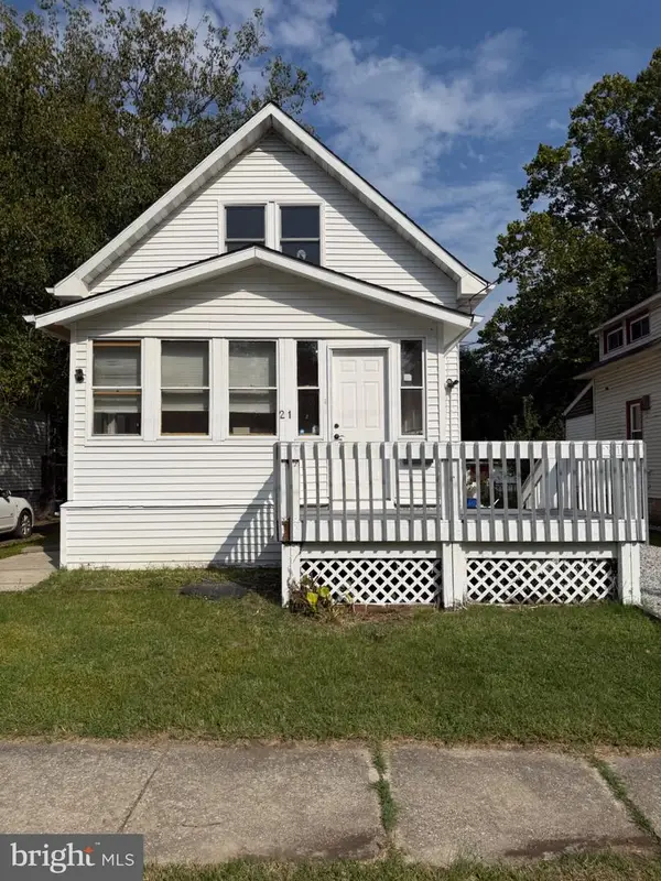 21 Holly St, CLEMENTON, NJ 08021