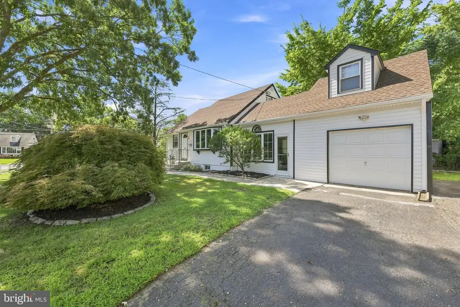 533 Dubois Ave, Barrington, NJ 08007 - #3