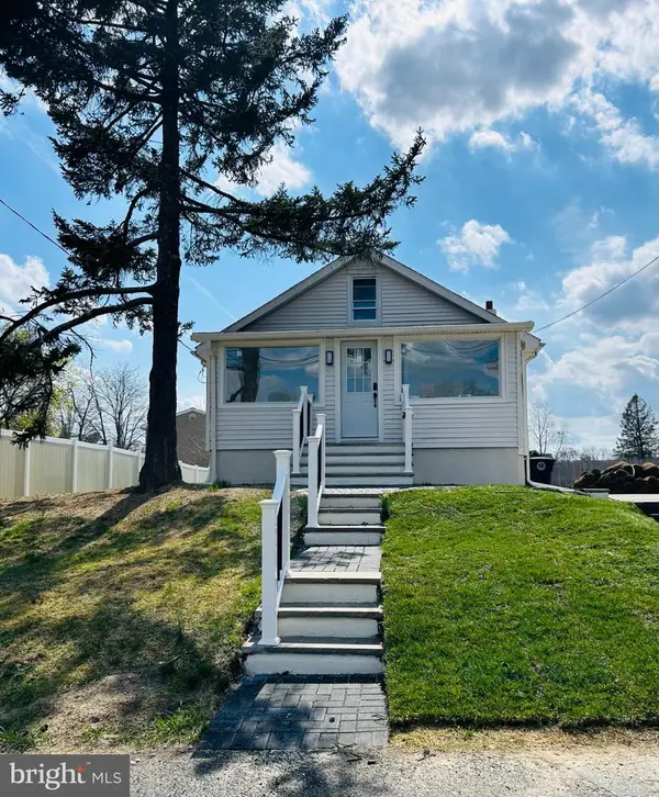 352 Roosevelt Ave, LINDENWOLD, NJ 08021