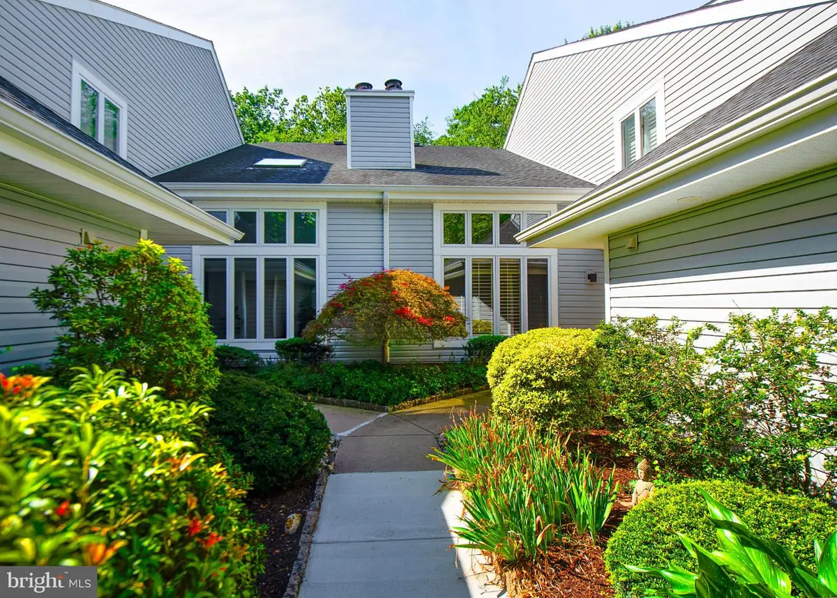 103 Sunshine Lakes Dr, Voorhees, NJ 08043 - #1