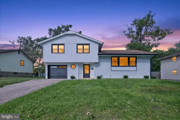 225 Drake Rd, CHERRY HILL, NJ 08034
