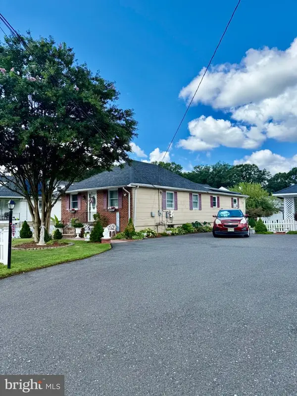 3007 Haddonfield Rd, PENNSAUKEN, NJ 08110