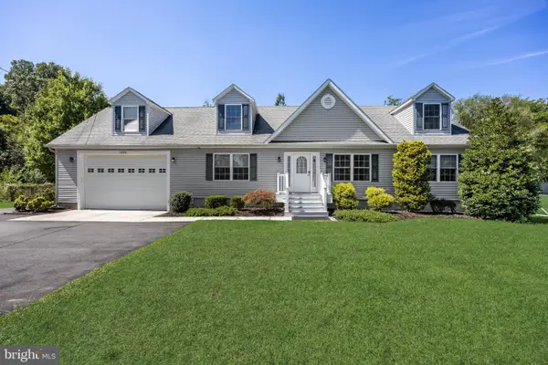 1220 W Atlantic Ave, BLACKWOOD, NJ 08012