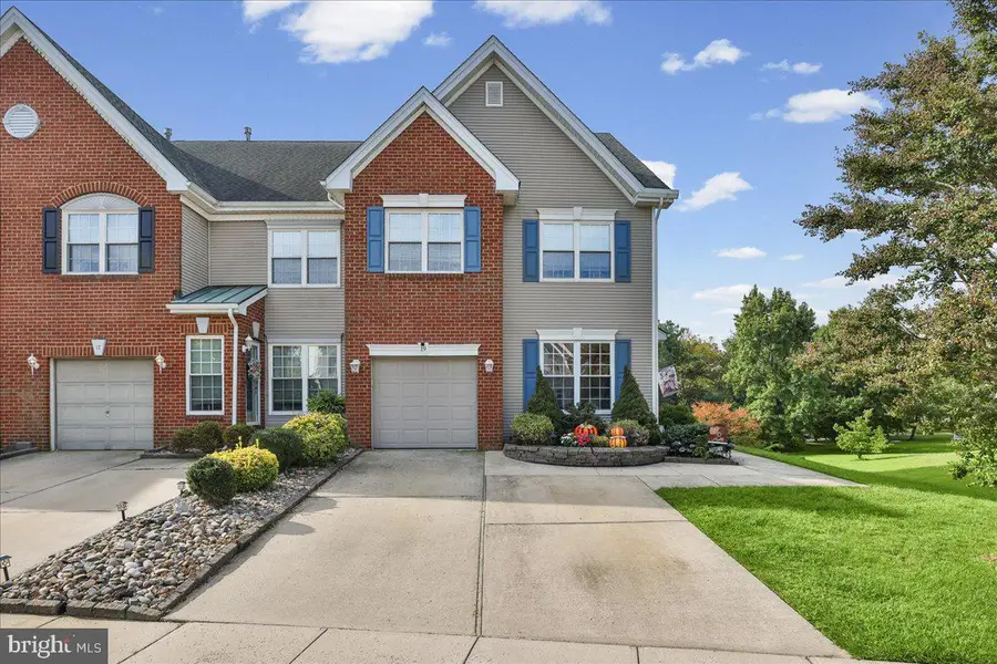 19 Augusta Ln, Blackwood, NJ 08012 - #2