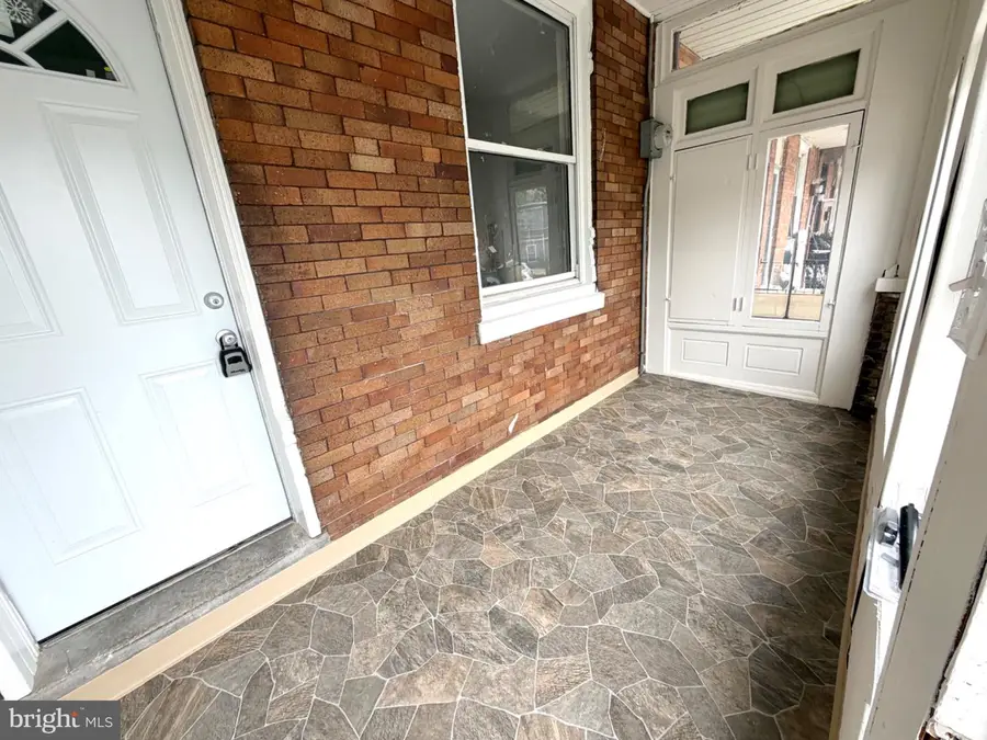 320 Powell St, Gloucester City, NJ 08030 - #2