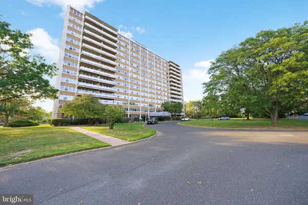 904 Barclay Towers, CHERRY HILL, NJ 08034