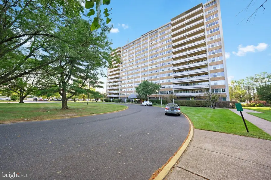 904 Barclay Towers, Cherry Hill, NJ 08034 - #2