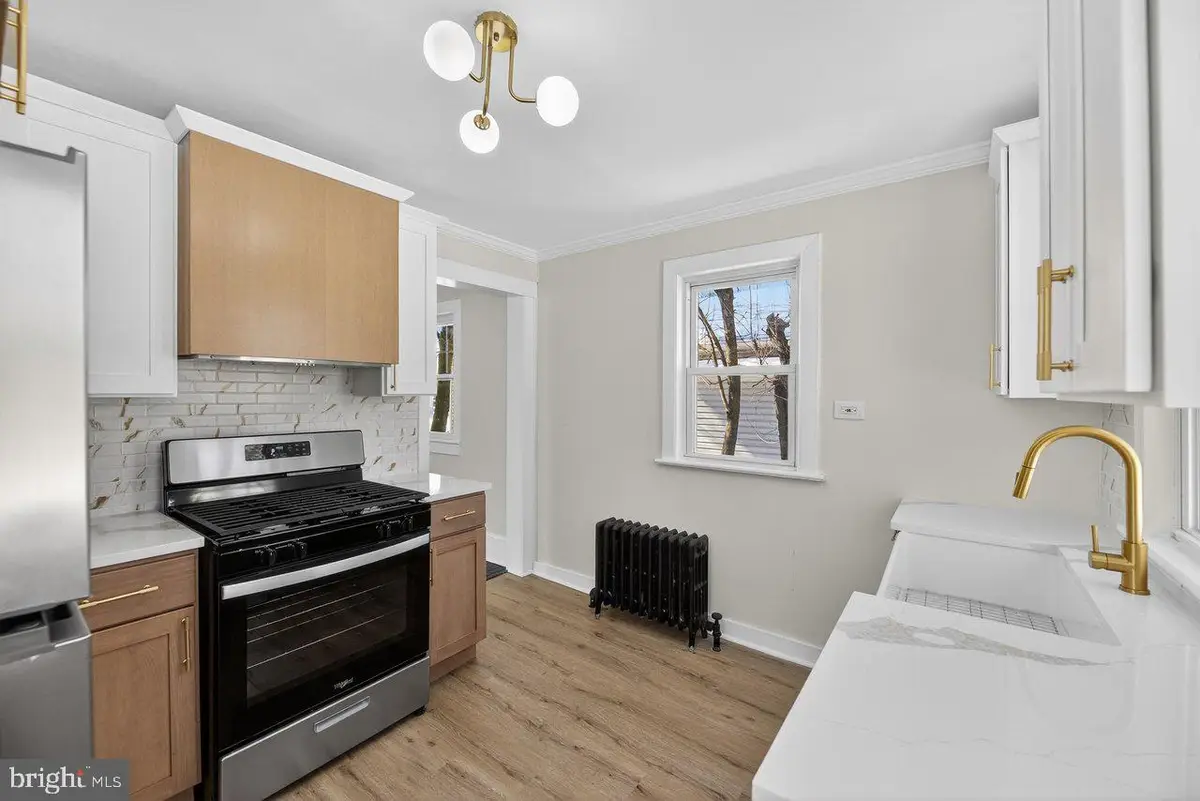 36 E Park Ave, Lindenwold, NJ 08021 - #1