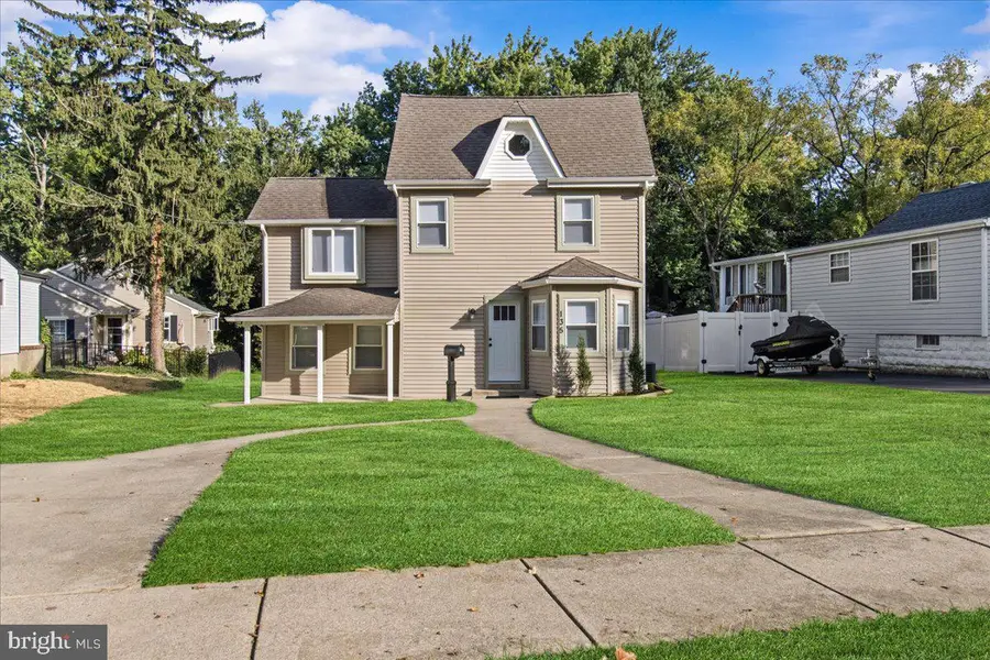 135 Albany Ave, Barrington, NJ 08007 - #2