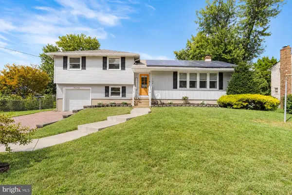 1104 Essex Ave, VOORHEES, NJ 08043