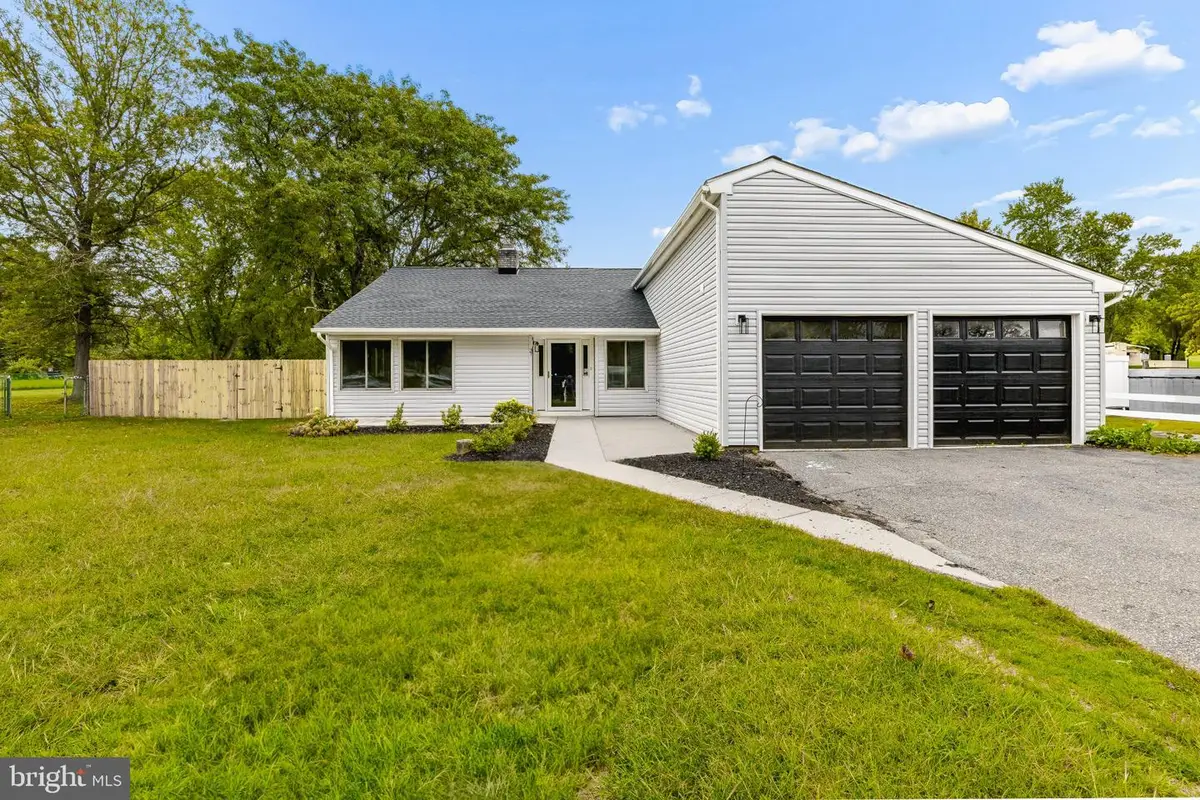 37 Pinewood Ln, Sicklerville, NJ 08081 - #1