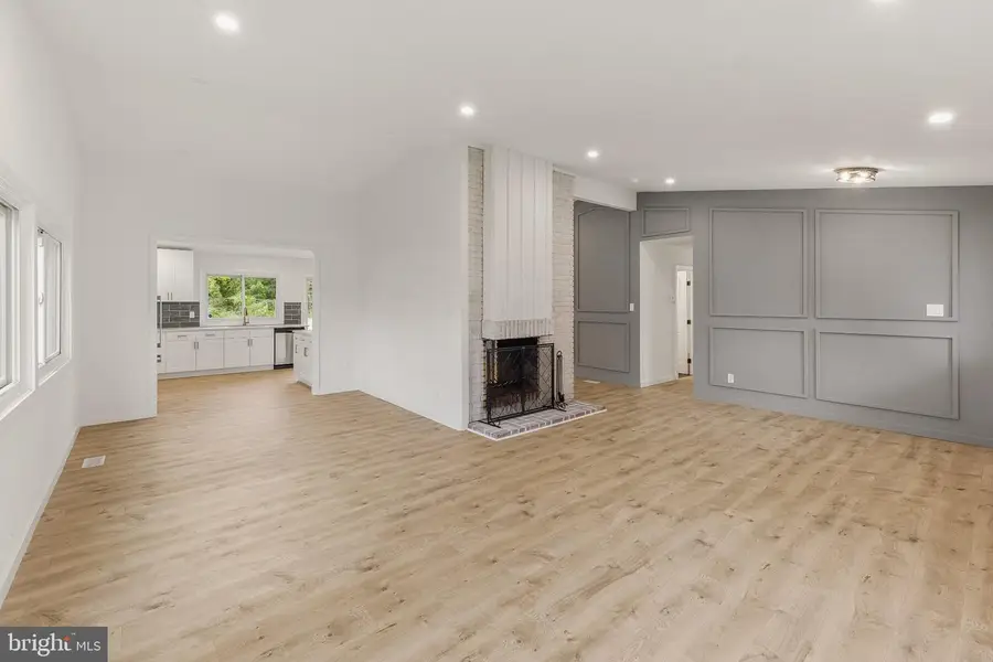 37 Pinewood Ln, Sicklerville, NJ 08081 - #3