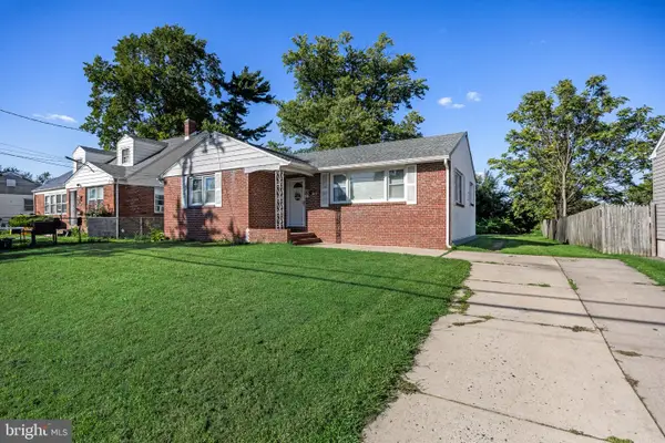 3815 Royal Ave, PENNSAUKEN, NJ 08110