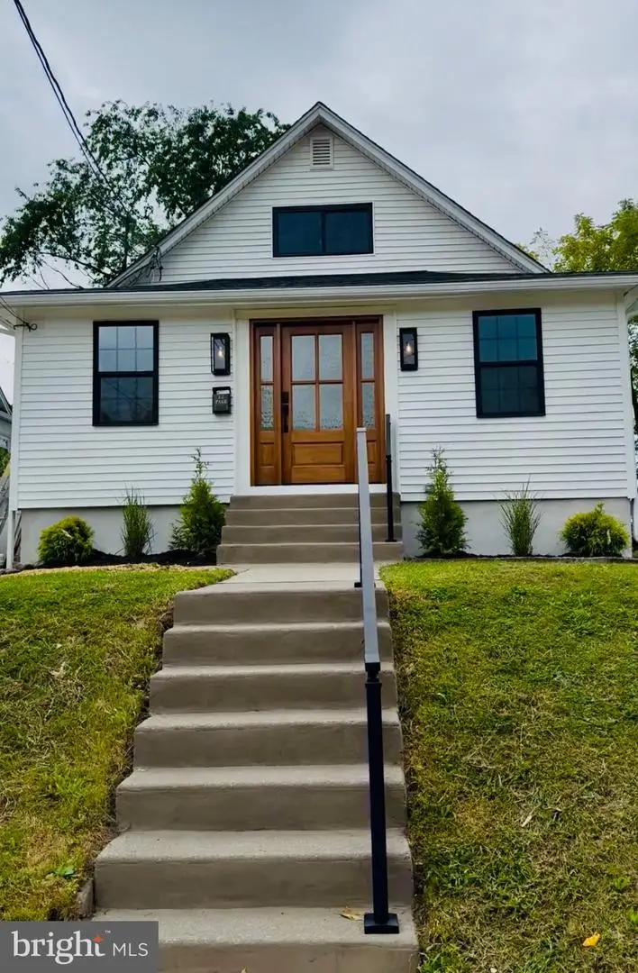 12 Page Ave, Barrington, NJ 08007 - #1