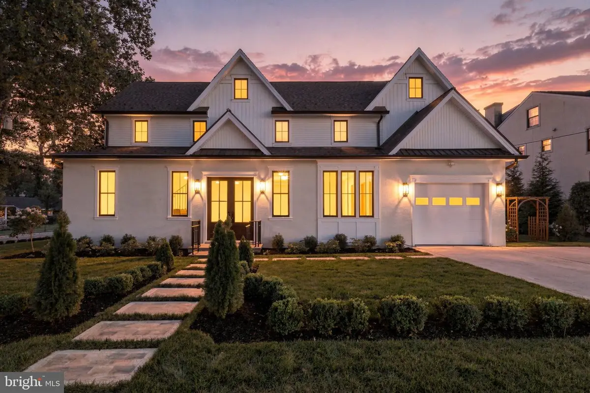 230 E Summit Ave, Haddonfield, NJ 08033 - #1