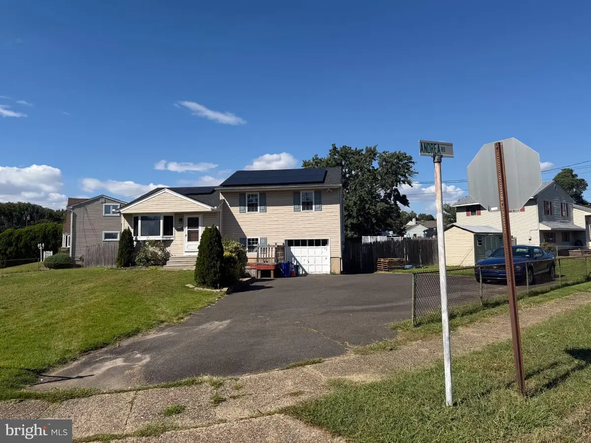 812 W 3rd Ave, Runnemede, NJ 08078 - #1
