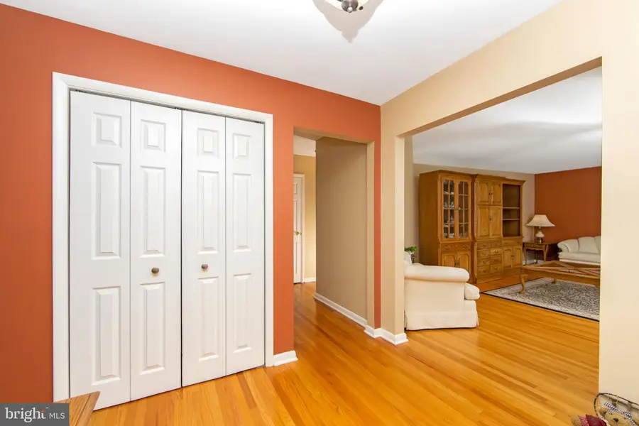 43 Edgewood Dr, Cherry Hill, NJ 08003 - #2