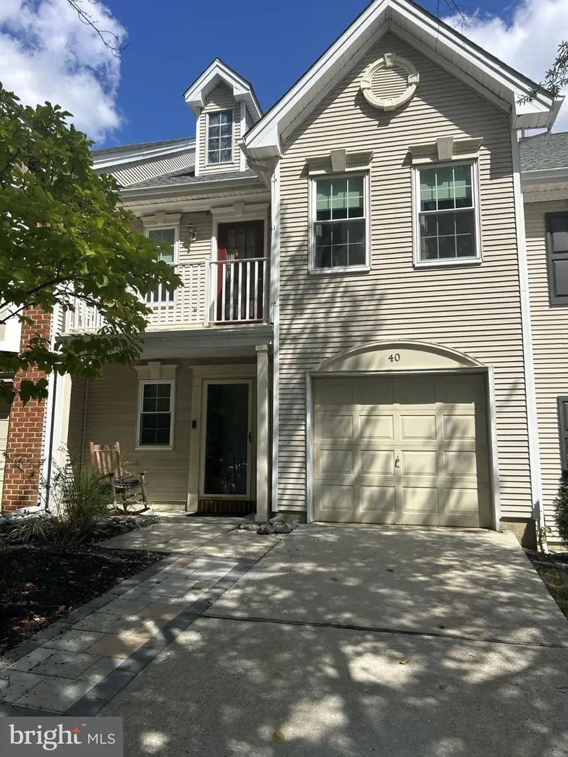 40 La Costa Dr, Blackwood, NJ 08012 - #1