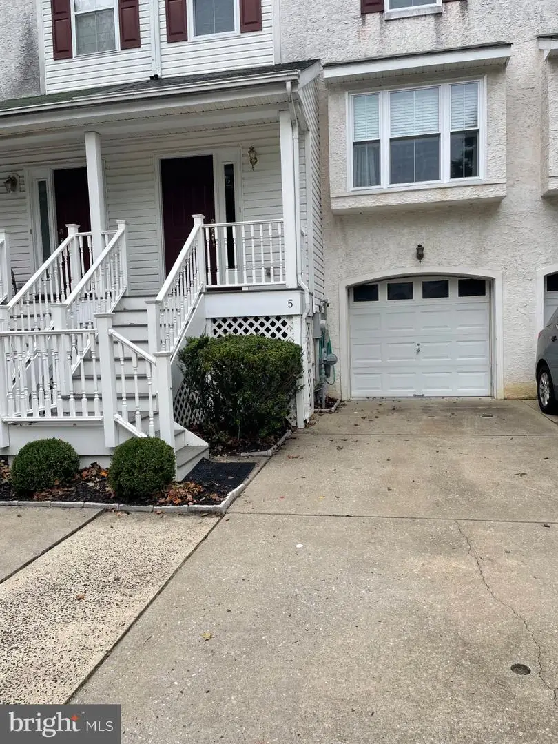 5 Crump Ln, Merchantville, NJ 08109 - #1