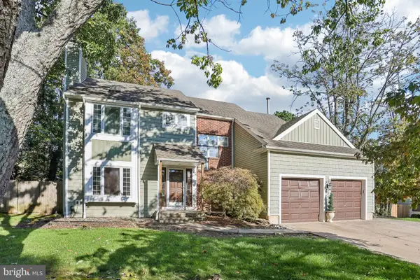 9 Glenforest Dr, VOORHEES, NJ 08043
