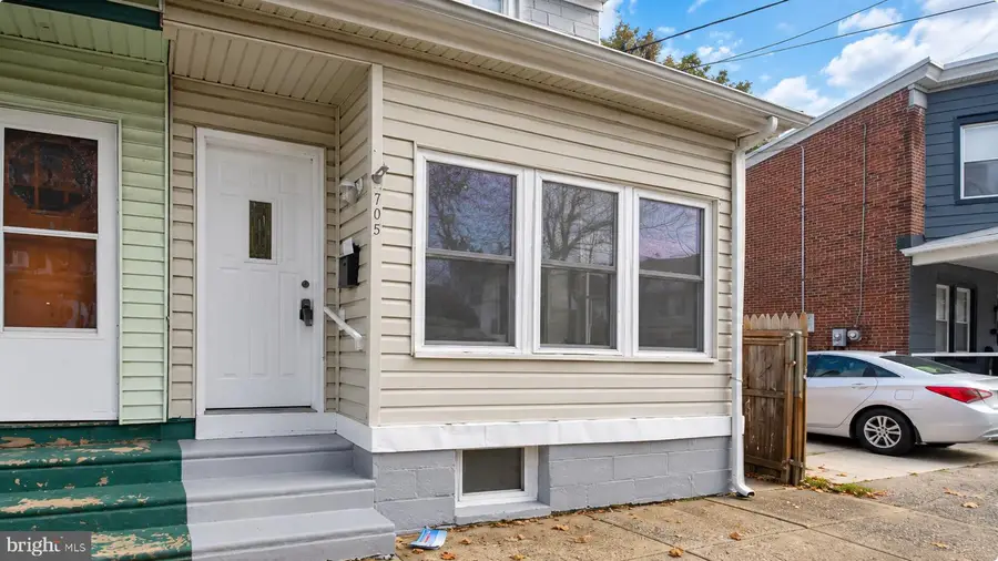 705 Powell St, Gloucester City, NJ 08030 - #3