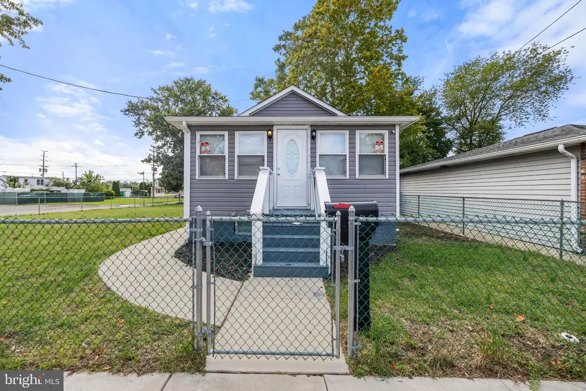908 Cherry St, Gloucester City, NJ 08030 - #1