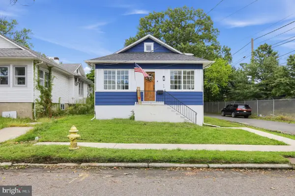 16 Merion Ter, COLLINGSWOOD, NJ 08108