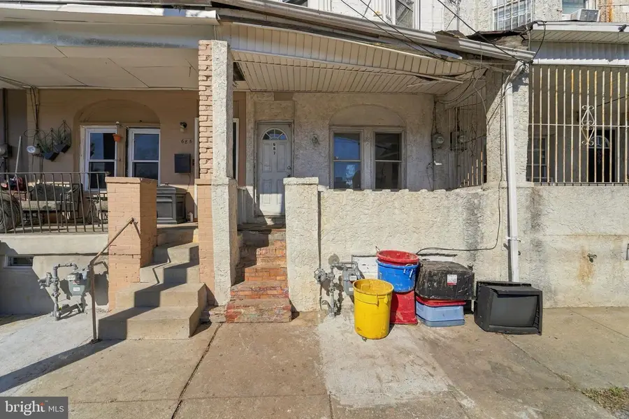 687 Fairview St, Camden, NJ 08104 - #2
