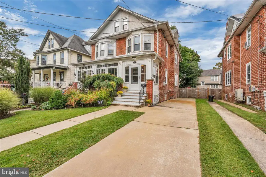 27 E Stiles Ave, Collingswood, NJ 08108 - #2